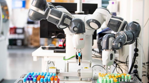 ABB机器人跨界医疗 从工厂车间到生物制药实验室的智能化革命